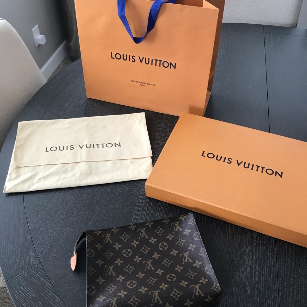 Louis Vuitton Toiletry Pouch 26